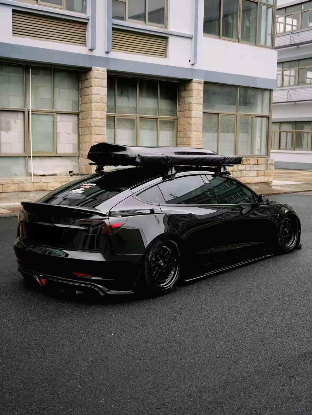 #超凡驾驭#特斯拉Model3改装AIRBFT气动避震
