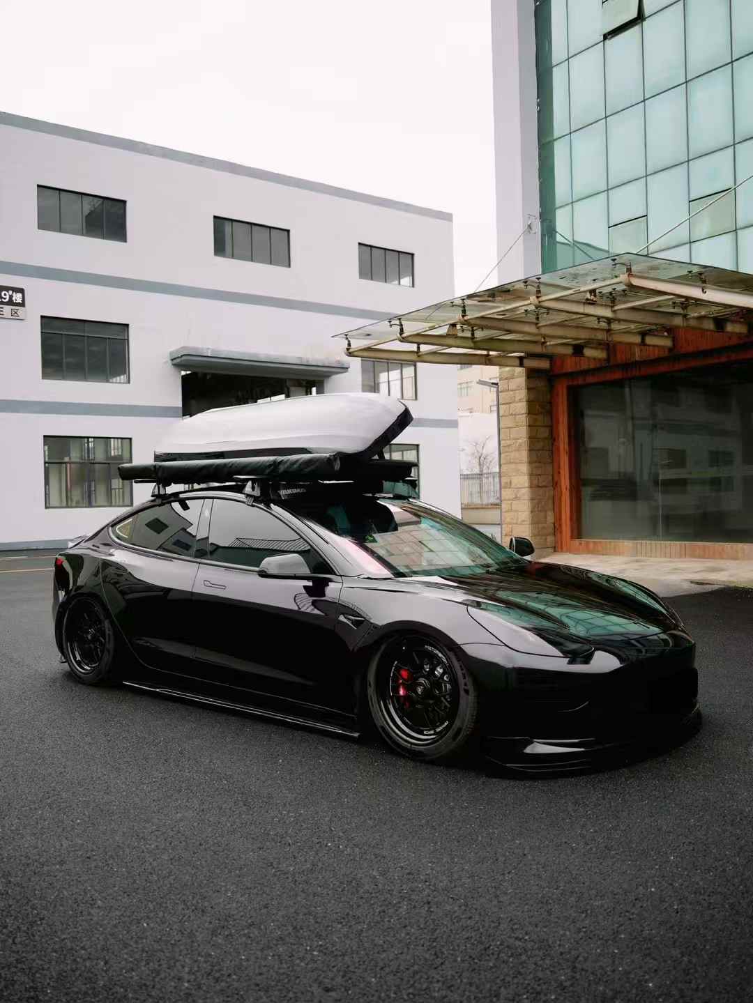 #超凡驾驭#特斯拉Model3改装AIRBFT气动避震