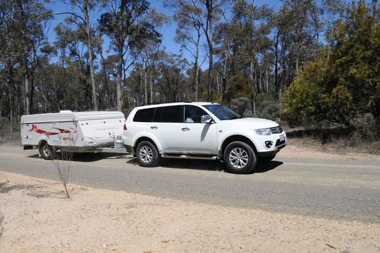 AIRBFT4X4三菱帕杰罗劲畅辅助承载气囊套件