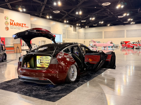 特斯拉 Model3气动避震姿态蜕变
